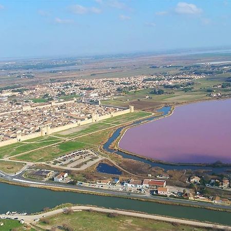 Un Charmant Logement Aigues-Mortes Exterior photo